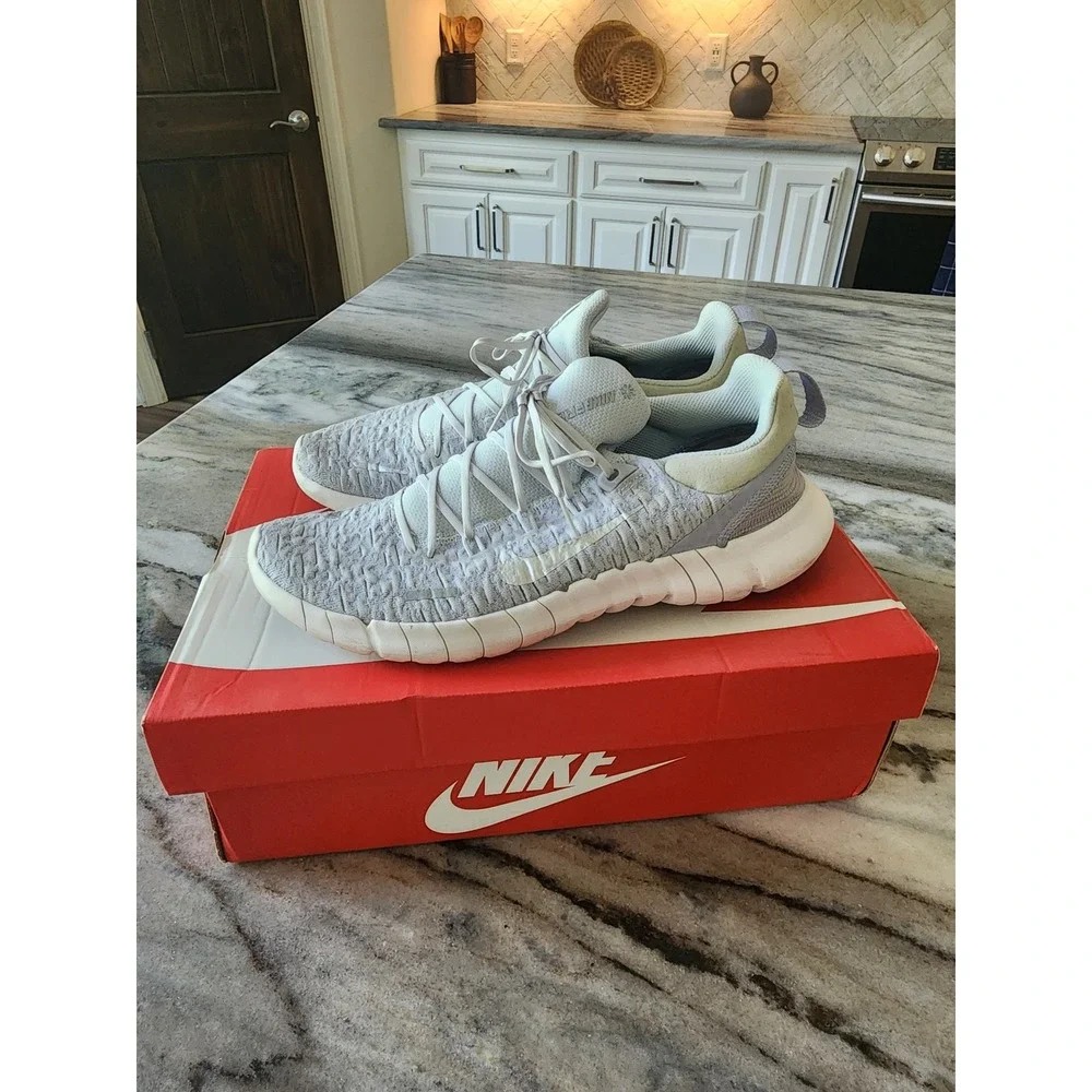 Nike Free Run 5.0 Pure Platinium Metallic Silver Womens Running Shoes Grey Sz 10